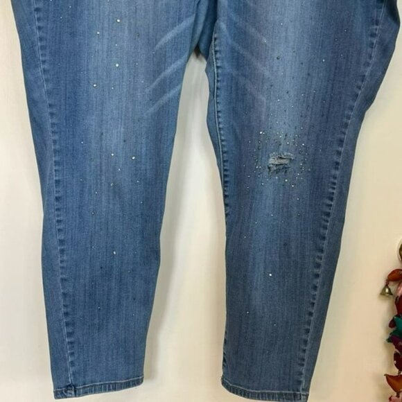 LANE BRYANT PLUS SIZE 26 MEDIUM WASH SKINNY ANKLE JEANS SCATTERED RHINESTONES - Picture 4 of 10
